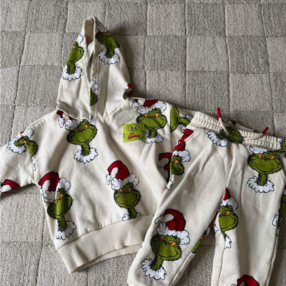 The Grinch Kids Hoodie & Jogger Set - Cream with Green & Red Print